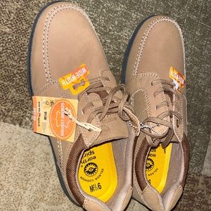 Mens shoes NWT